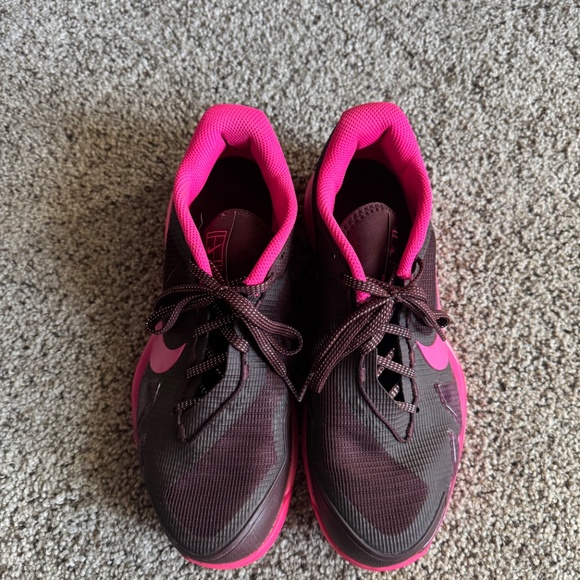 Nike Vapor Pro (Tennis Court Shoe) - Picture 2 of 4